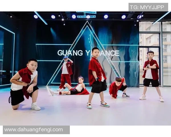 重庆街舞队荣登街舞状态排行榜首位引领全国潮流